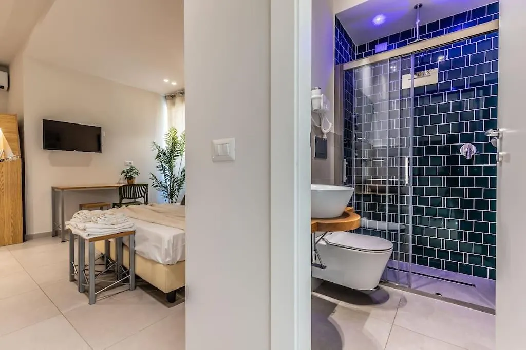 Dafne Room Ampio Nido, Vera Promessa Di Relax Italy