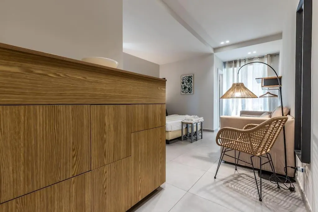 Apartment Dafne Room Ampio Nido, Vera Promessa Di Relax Italy